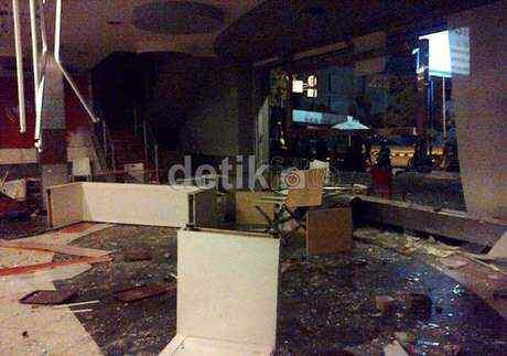Kalau Demo Jangan Anarkis ya Gan