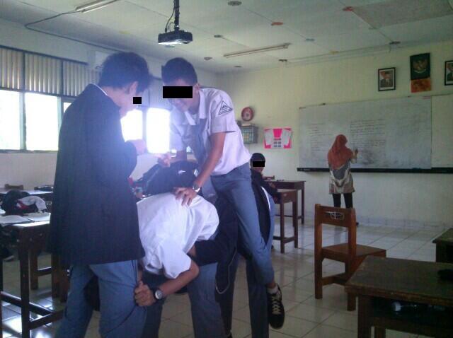 ini kelasku, mana kelasmu?