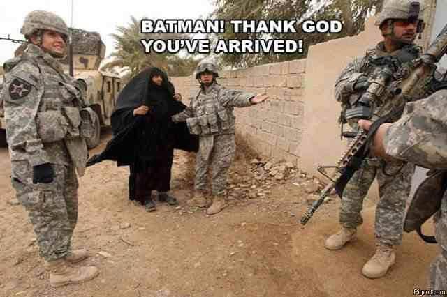 Batman tiba-tiba muncul dalam perang di Timteng