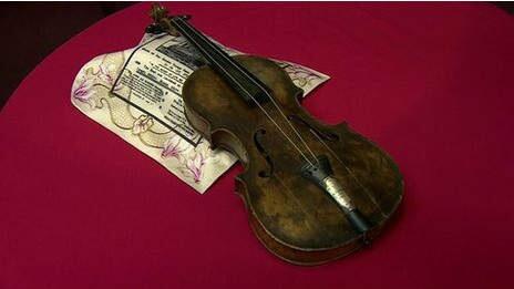 Biola dalam Tragedi Titanic Dilelang Seharga Rp5,4 M