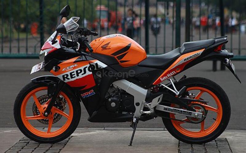 Nyari Honda CBR 150 Repsol 2013 di Kredit-NEW