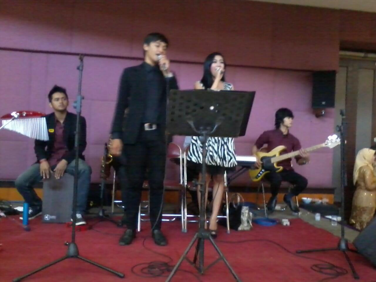 Music Entertainment for Wedding, Ghatering, dll.