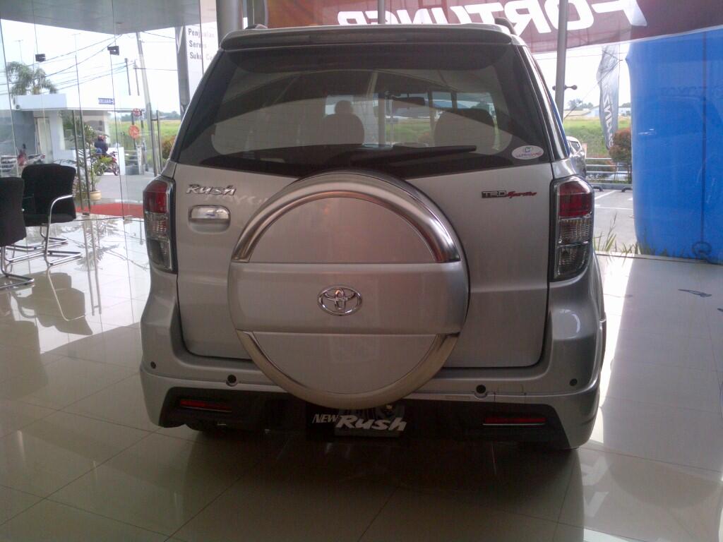 Beli Toyota RUSH Yuuk,Promonya Lagi Banyak Niih