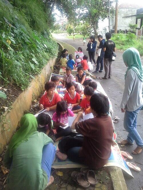 Sekolah Anak Marjinal TERMINAL HUJAN (Bogor)