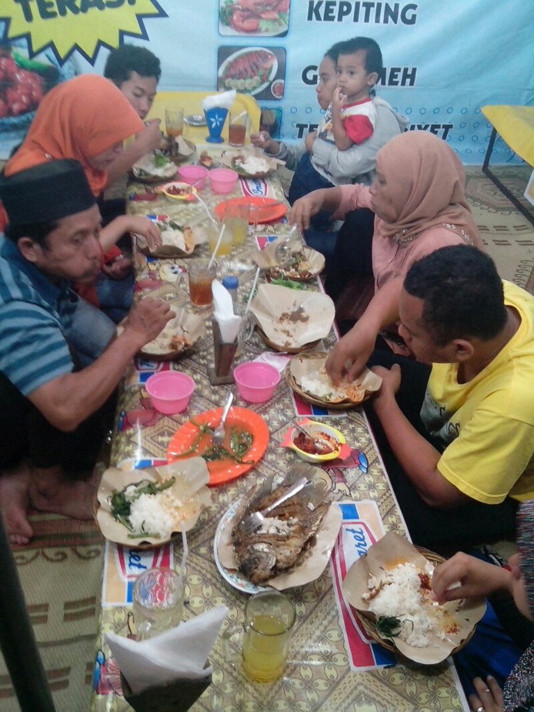 makanan paling tidak enak adalah lesehan malioboro