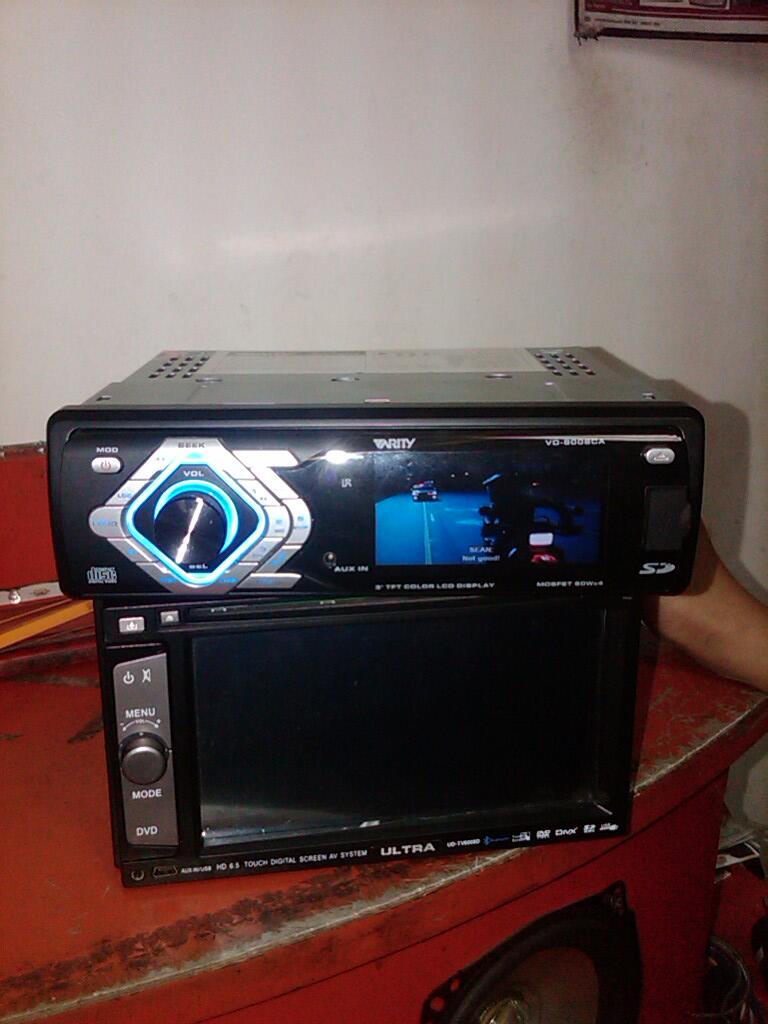 Head Unit ( Tape ) single din Flip Down Layar DVD, CD, MP3