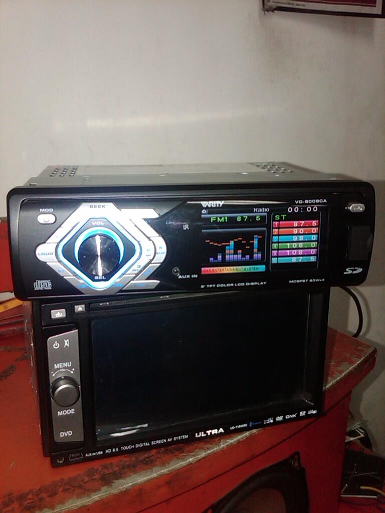 Head Unit ( Tape ) single din Flip Down Layar DVD, CD, MP3