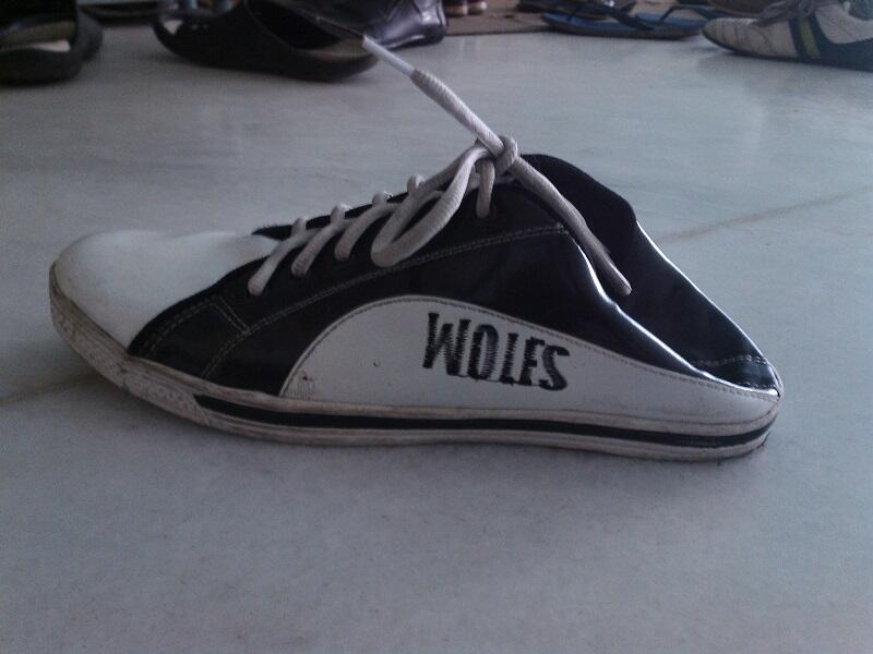 sepatu keren punya temen ane 