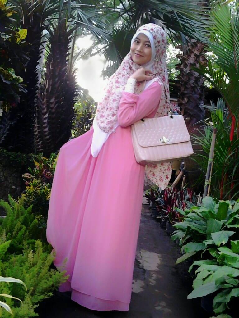 Wanita Berjilbab