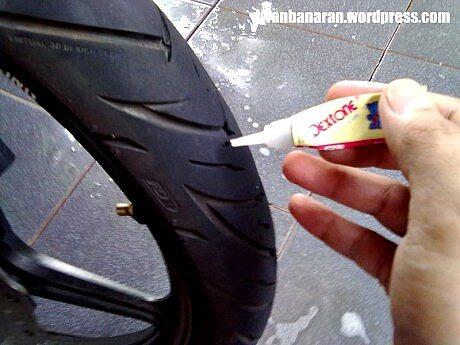 Tips Menambal Ban Tubles Sepeda Motor