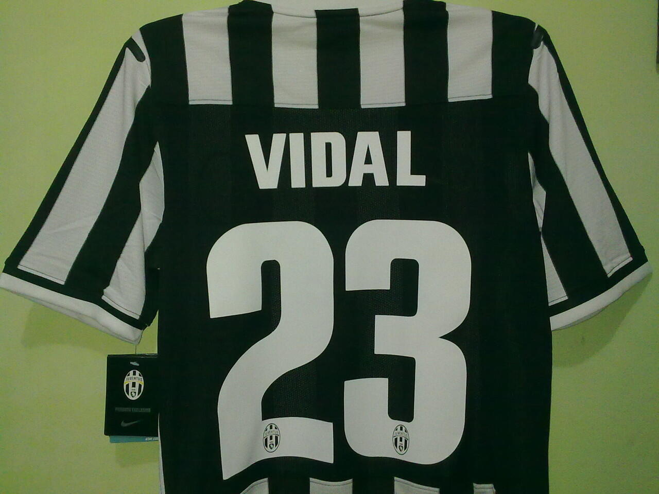 Jersey Grade Ori Juventus Home 2013/2014 Player Issue #23 Vidal