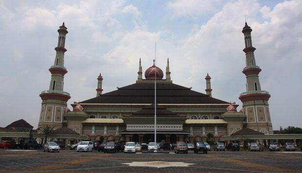 Masjid Banten Sempat Mau Dinamai Atut Al Chosiyah