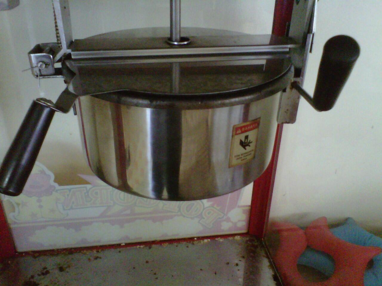 MESIN PEMBUAT POPCORN
