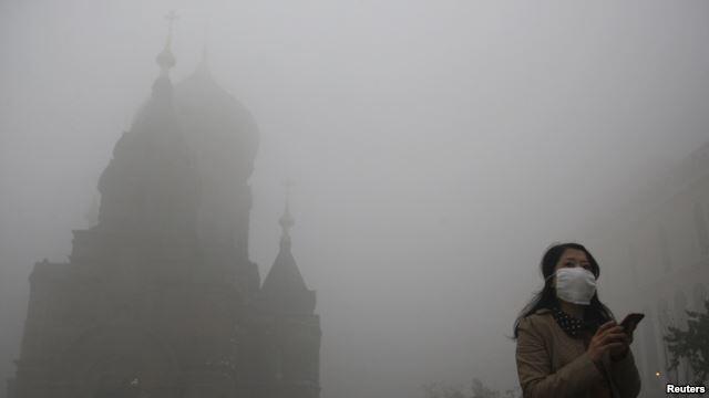 Kabut Polusi Tutup Kota Harbin di China 