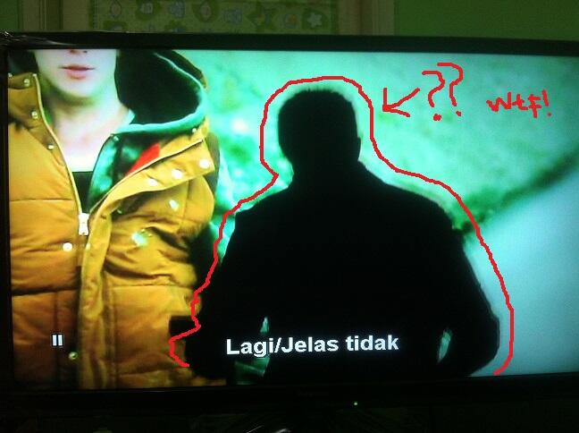 Penampakan sesosok mahkluk pada dvd bajakan!