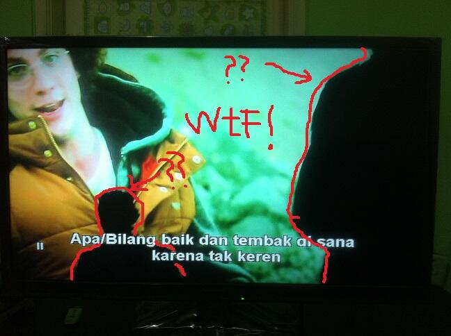 Penampakan sesosok mahkluk pada dvd bajakan!