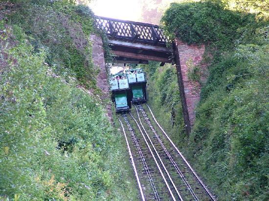 10 Jalur Kereta Paling Berbahaya di Dunia