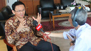 Rasain...!! .ane bakal kasih 2 jempol eh 4 jempol buat ide ini( go go)