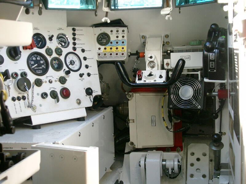 &#91;Pics&#93; Kompartemen Pengemudi di kendaraan Tank