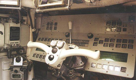 &#91;Pics&#93; Kompartemen Pengemudi di kendaraan Tank