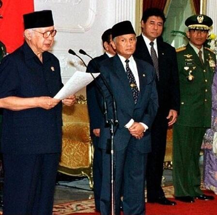 KESAKSIAN BJ HABIBIE DAN WIRANTO SOAL PRABOWO THN 1998