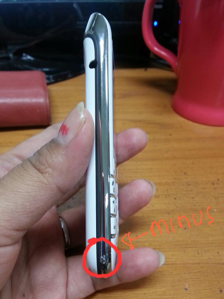 BLACKBERRY BELAGIO 9790 WHITE GARANSI TAM MASIH PANJANG