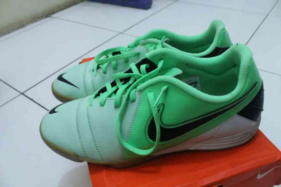Sepatu Futsal Nike CTR360 ENGANCE III IC