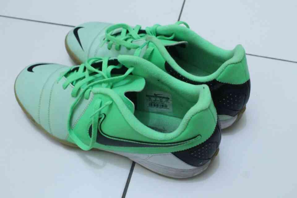 Sepatu Futsal Nike CTR360 ENGANCE III IC