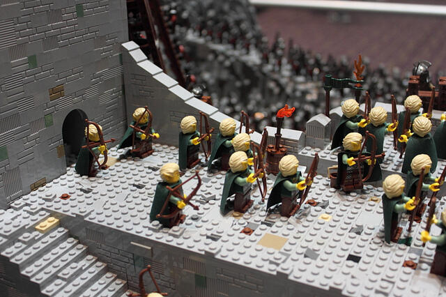 amazing! adegan pertempuran Helms Deep di Lord of The Rings dibuat dengan 150k Lego.