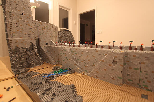 amazing! adegan pertempuran Helms Deep di Lord of The Rings dibuat dengan 150k Lego.