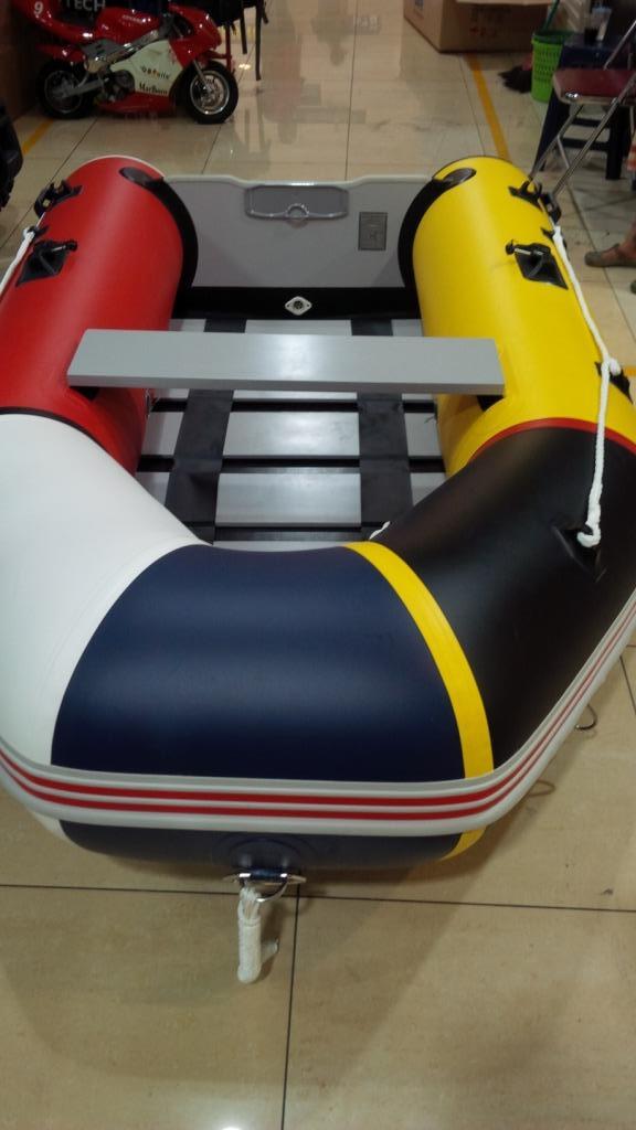 Perahu Karet murah kapsitas 4 Person material PVC 0.9mm