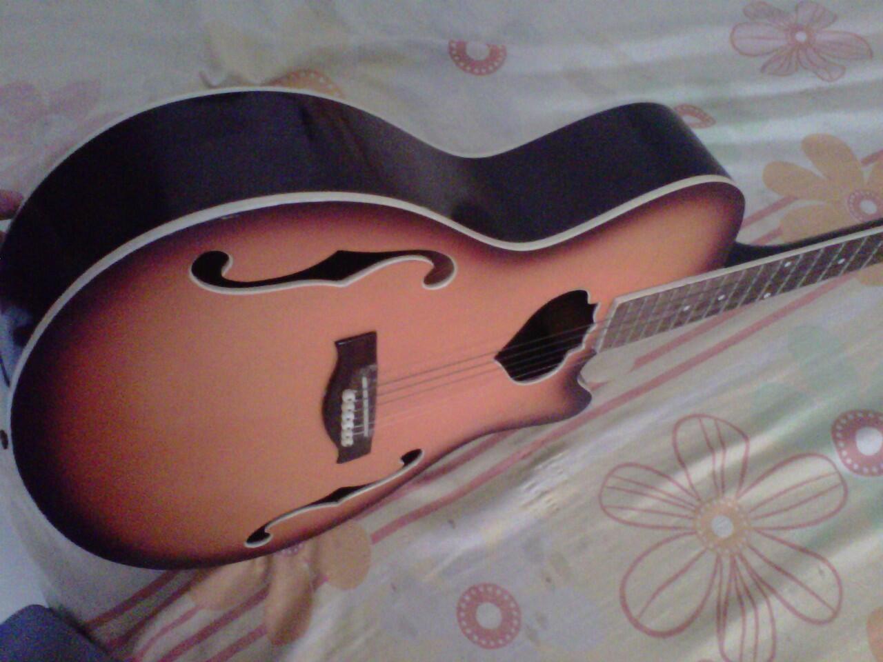 Gitar Allegro