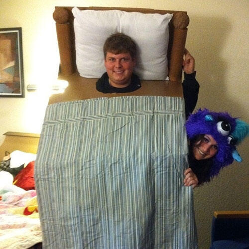 KOSTUM HALOWEEN buat COUPLE yang seru! (Jomblo/couple masup)