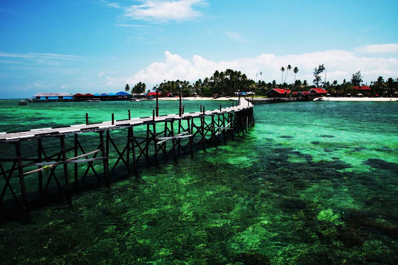 Pulau-Pulau di Indonesia yang jarang terjamah manusia (+PICT)