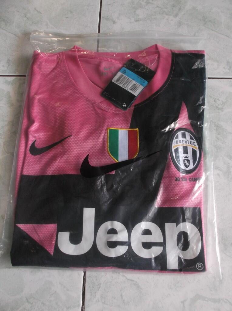 OBRAL JERSEY JUVENTUS 12/13 GRADE ORI BNWT RP 85000