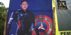 Captain America jadi Caleg Partai Demokrat