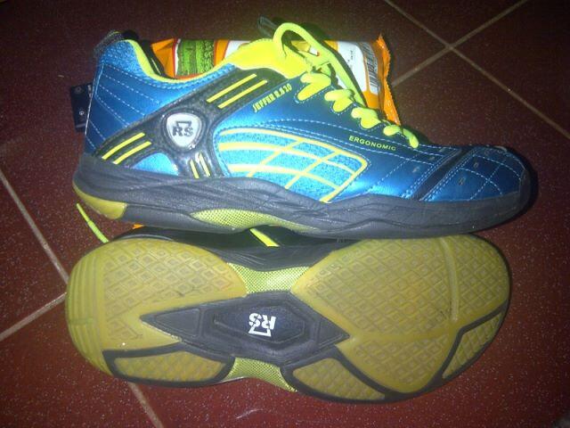 Sepatu Badminton/Bulutangkis RS 8.20