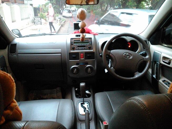 jual cepat toyota rush 2010 km rendah