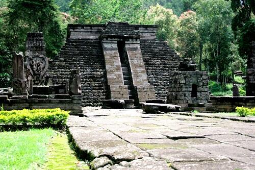 &quot;Candi Maya&quot; dari Karanganyar