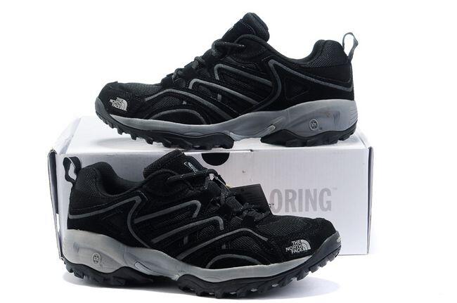 Sepatu TNF HEDGEHOG gore-tex dibawah mata kaki