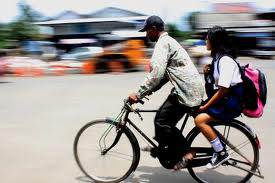 mengenal macam-macam kendaraan tradisional masyrakat indonesia