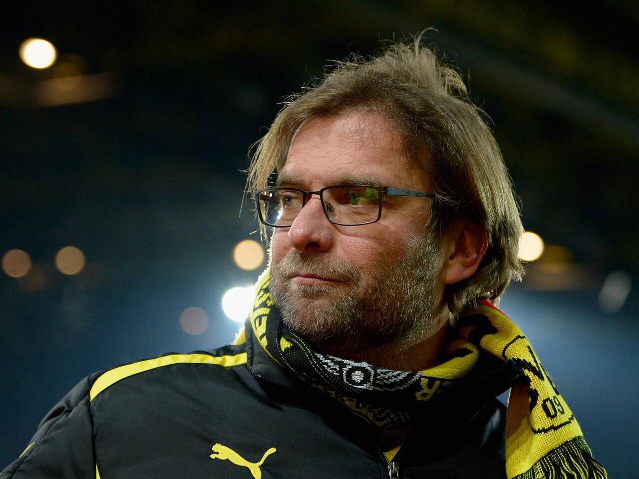 Wasit Jadi Korban Tendangan Voli Jurgen Klopp