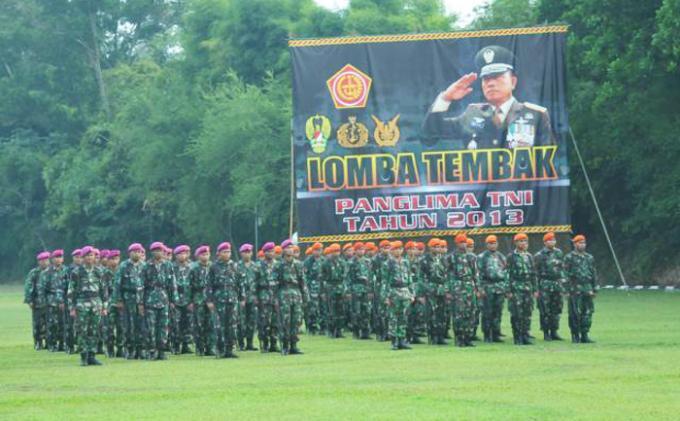 Ratusan Prajurit TNI Ikuti Lomba Menembak