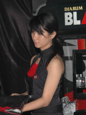 &#91;Pic&#93; Sales Promotion Girl dan pakaian Seksinya 