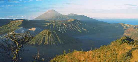 Salah satu hal yang perlu dilakukan sebelum masa muda lu hilang ! (traveler masuk)