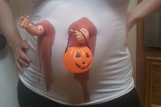 Tak Menyeramkan, Kostum Halloween Ibu Hamil Ini Malah Lucu dan Unik