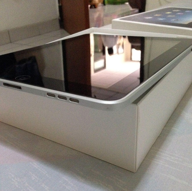 WTS iPad 1 32GB Wifi Only - Bandung