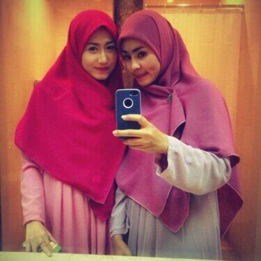 Jilbab, Antara Tren dan Kewajiban