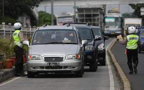 Denda Maksimal Penerobos Busway