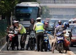 TANGGAPAN DENDA TILANG 1 JUTA PADA JALUR BUSWAY